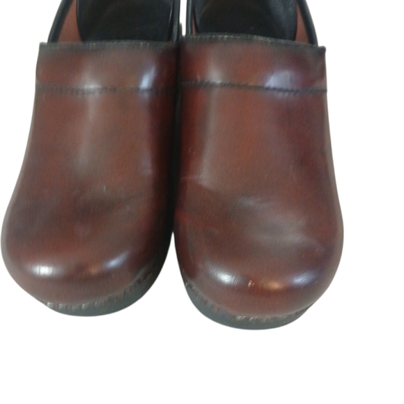 Dansko Magogany Red Leather Clogs Slip On Comfort Shoes Womens Sz 6 - Picture 4 of 12